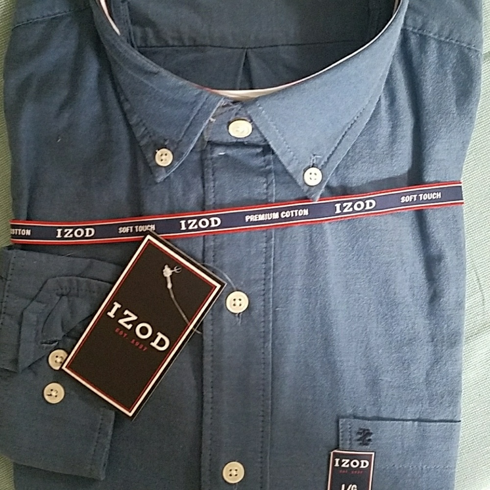 Men's IZOD long sleeve shirt